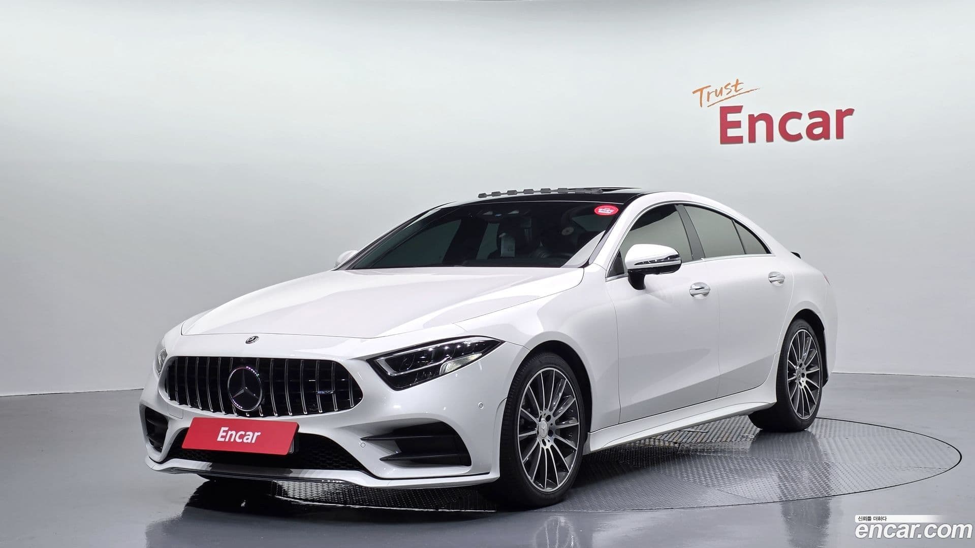 Main__Slider__Photo:CLS-Class Mercedes-Benz 2019.11-0