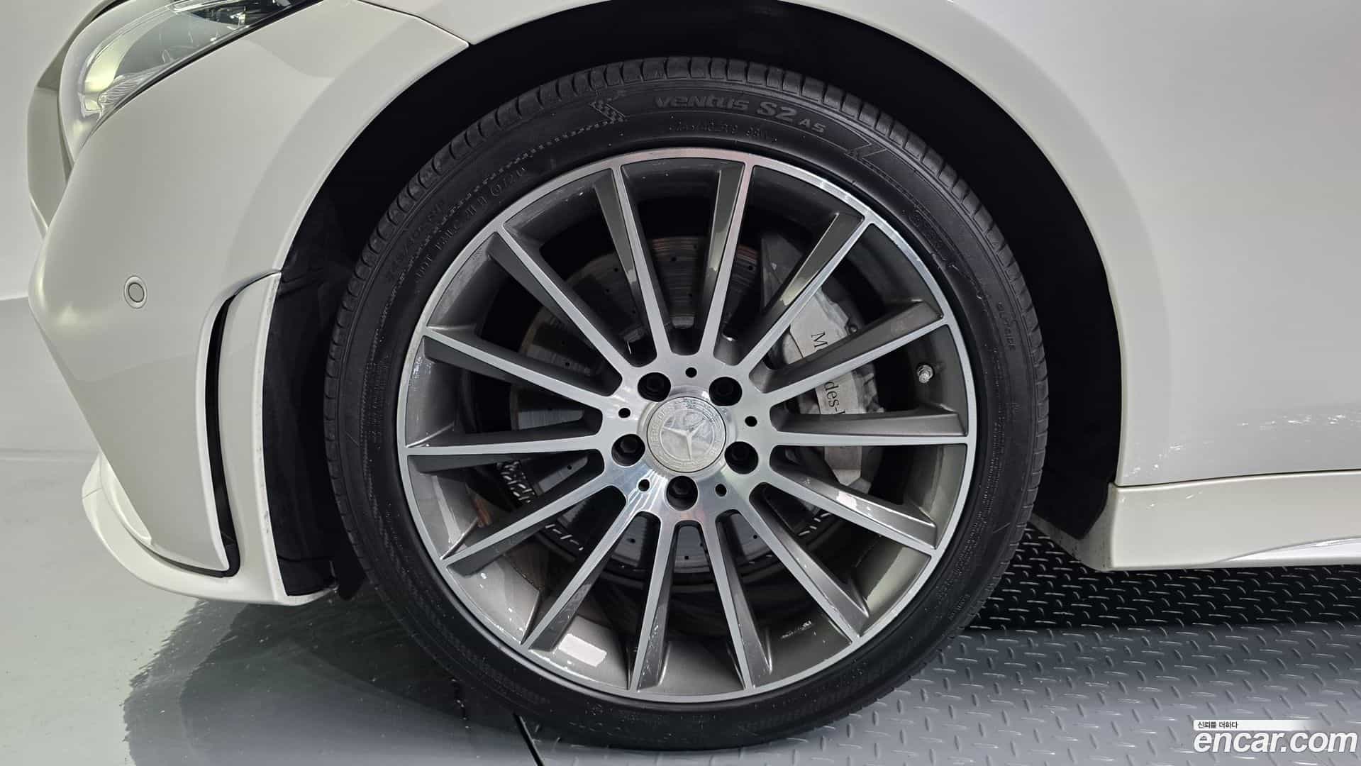 CLS-Class Mercedes-Benz 2019.11-OUTER-005