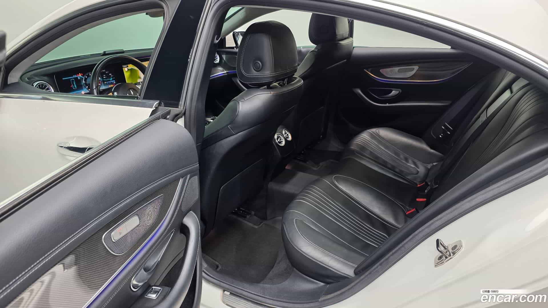 CLS-Class Mercedes-Benz 2019.11-OPTION-016
