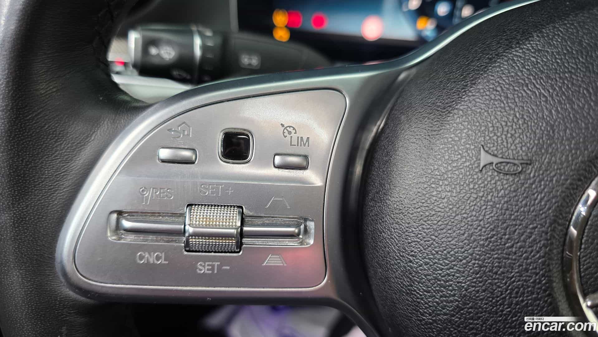 CLS-Class Mercedes-Benz 2019.11-OPTION-024