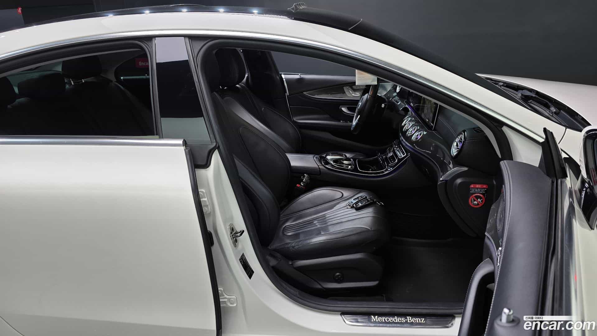 CLS-Class Mercedes-Benz 2019.11-INNER-036