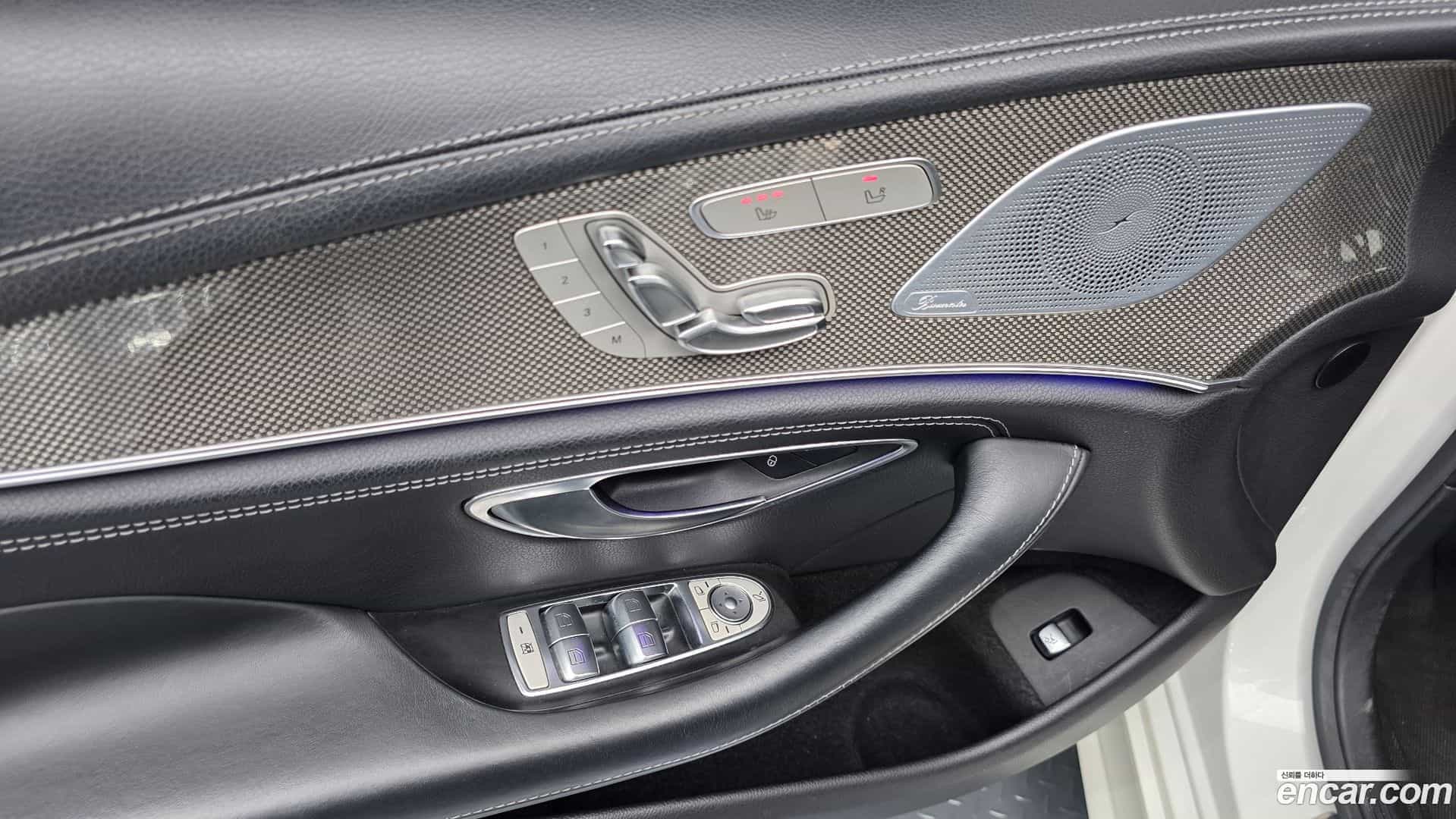 CLS-Class Mercedes-Benz 2019.11-OPTION-041