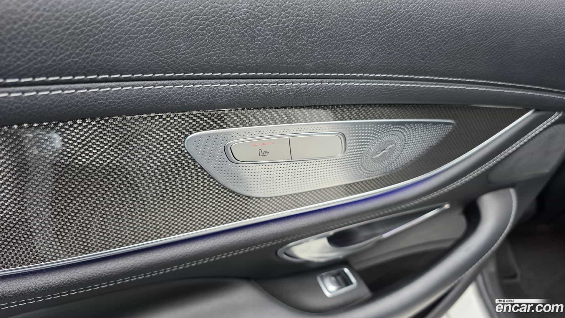 CLS-Class Mercedes-Benz 2019.11-OPTION-043