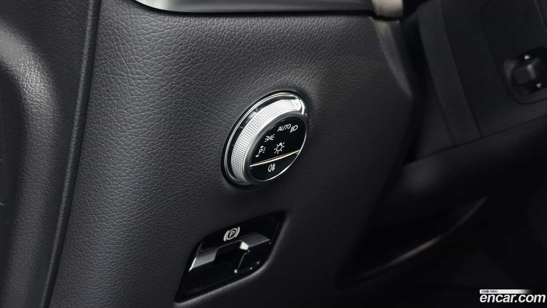GLC-Class Mercedes-Benz 2024.2-OPTION-042
