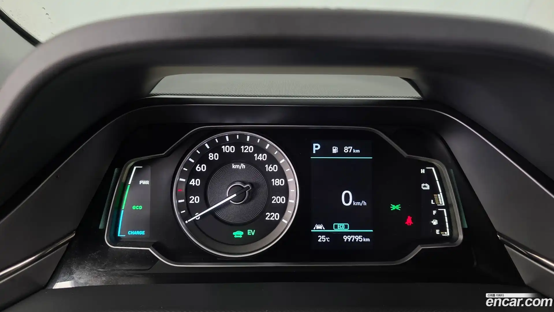 Ioniq Hyundai 2019.5-INNER-008