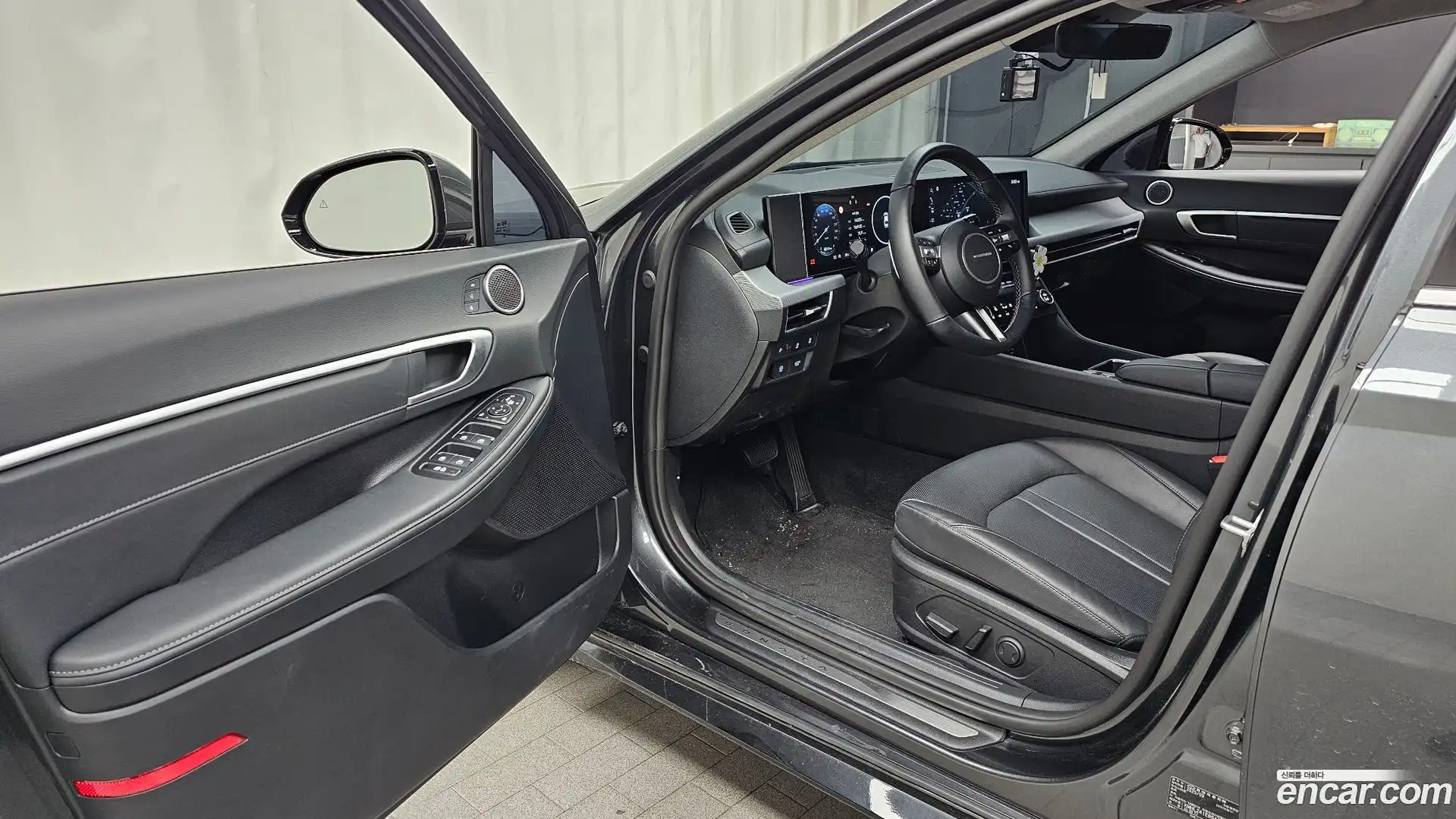 Sonata Hyundai 2025.11-INNER-010