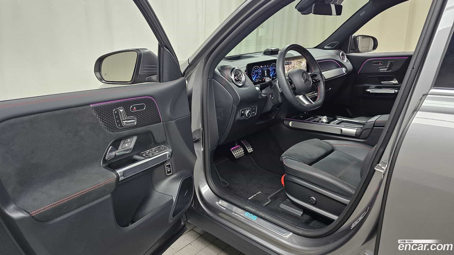 EQB Mercedes-Benz 2025.7-INNER-010