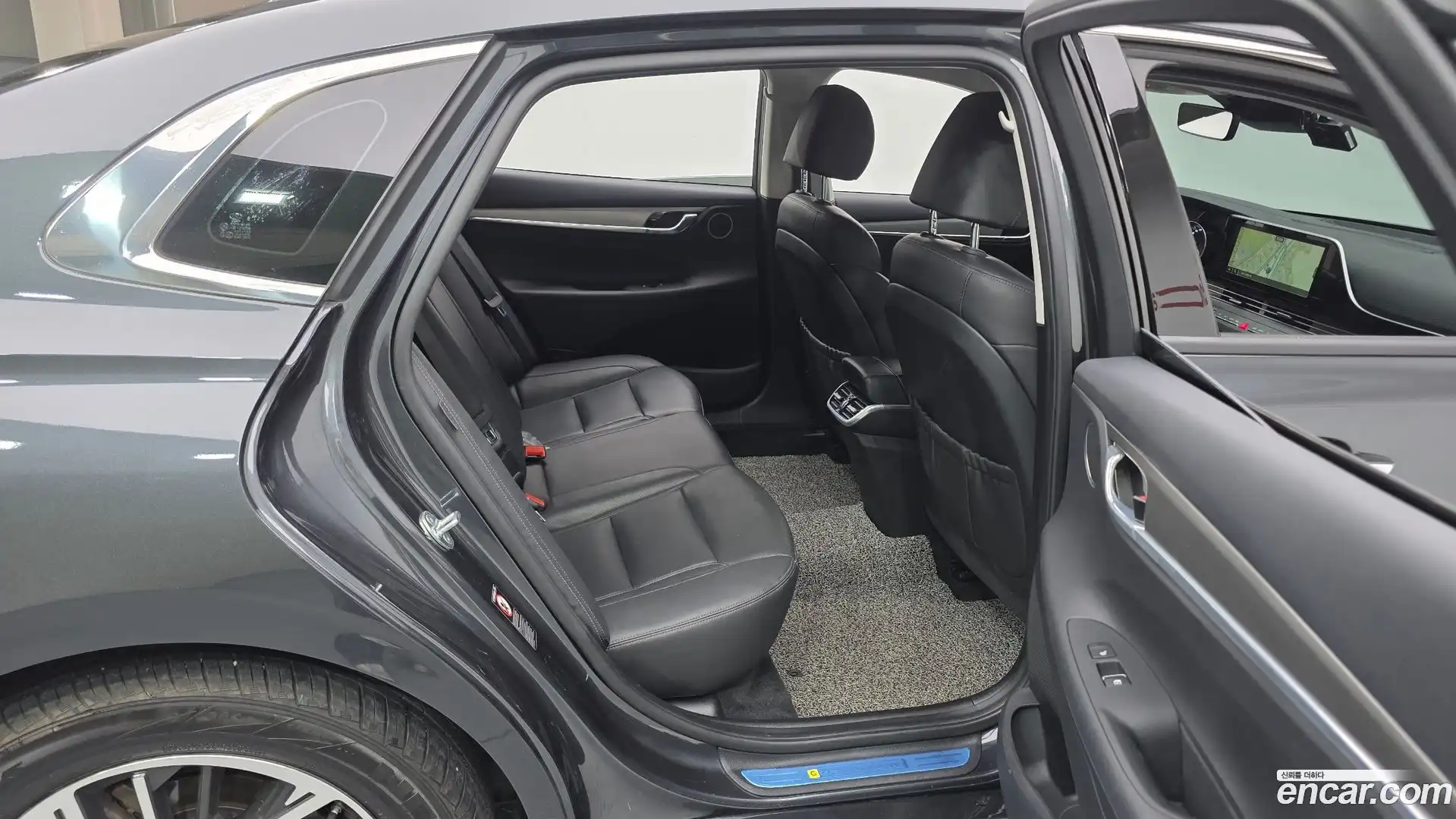 Grandeur Hyundai 2022.4-OPTION-015