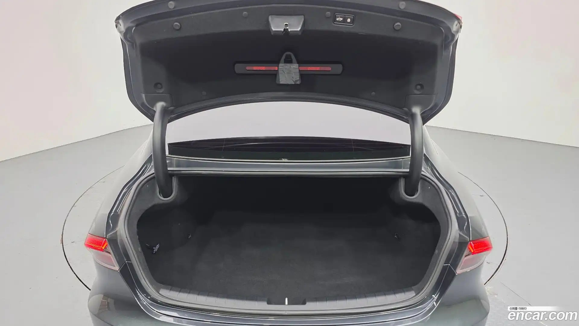 Grandeur Hyundai 2020.8-OPTION-024