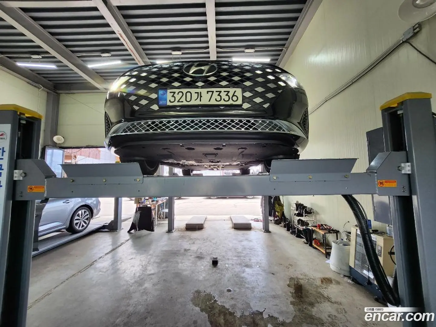 Main__Slider__Photo:Grandeur Hyundai 2020.6-0
