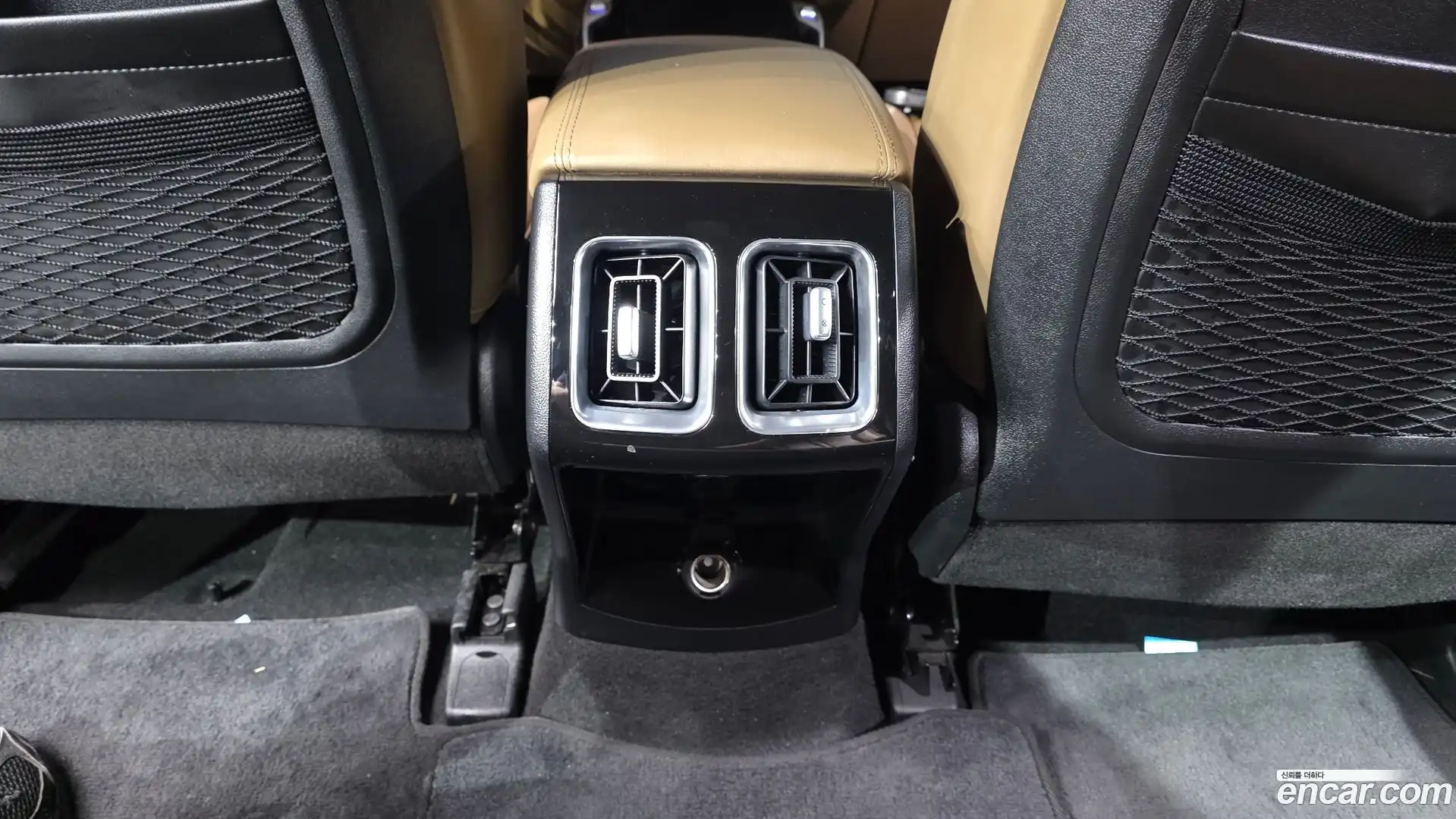 Sorento Kia 2024.0-OPTION-043