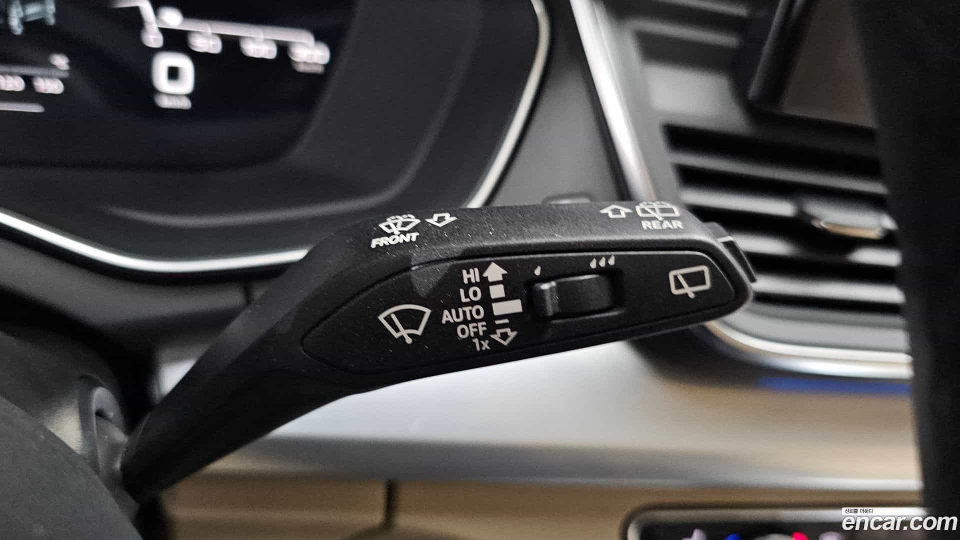 Q5 Audi 2023.6-OPTION-043