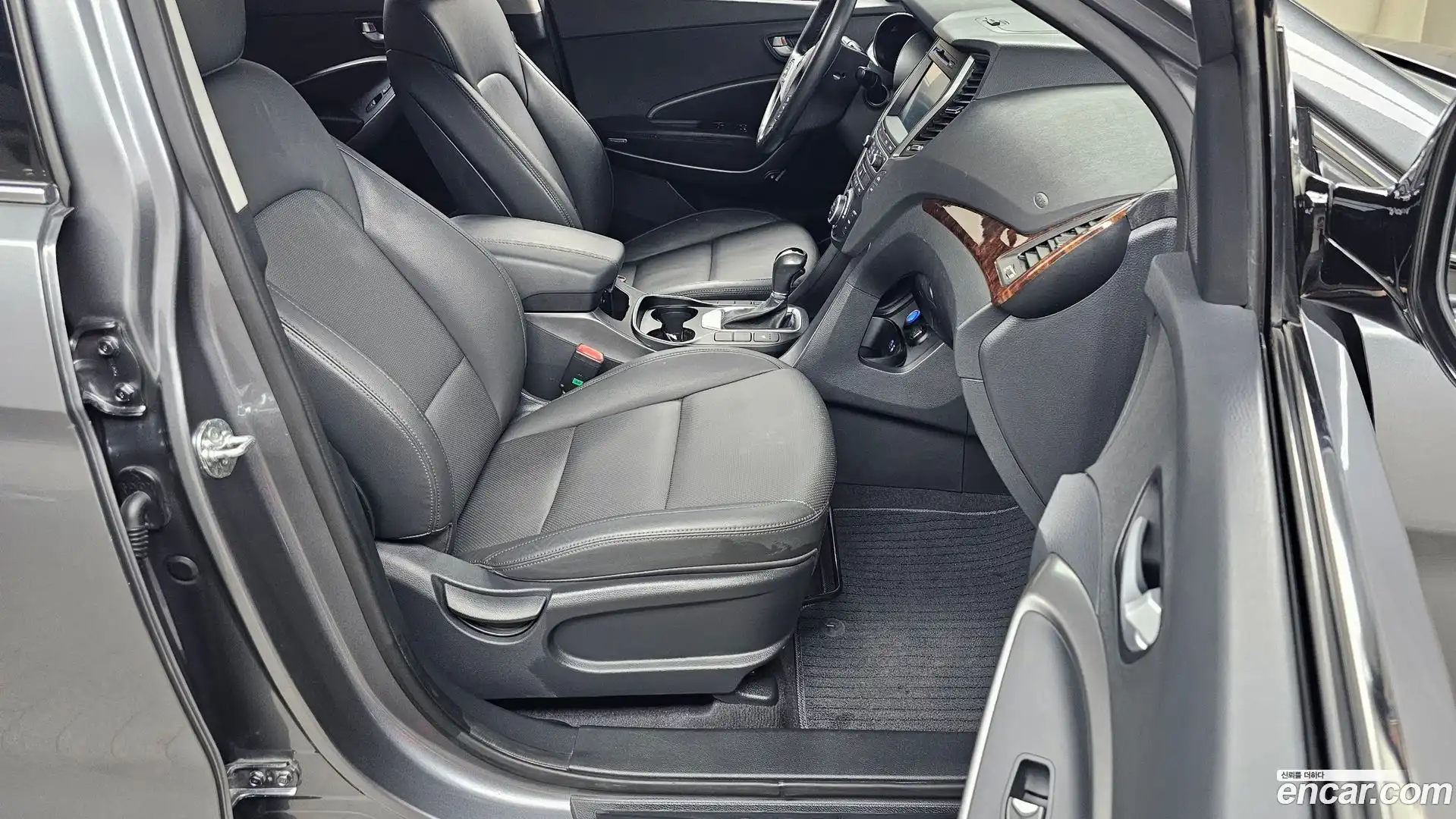 Santafe Hyundai 2015.6-INNER-036