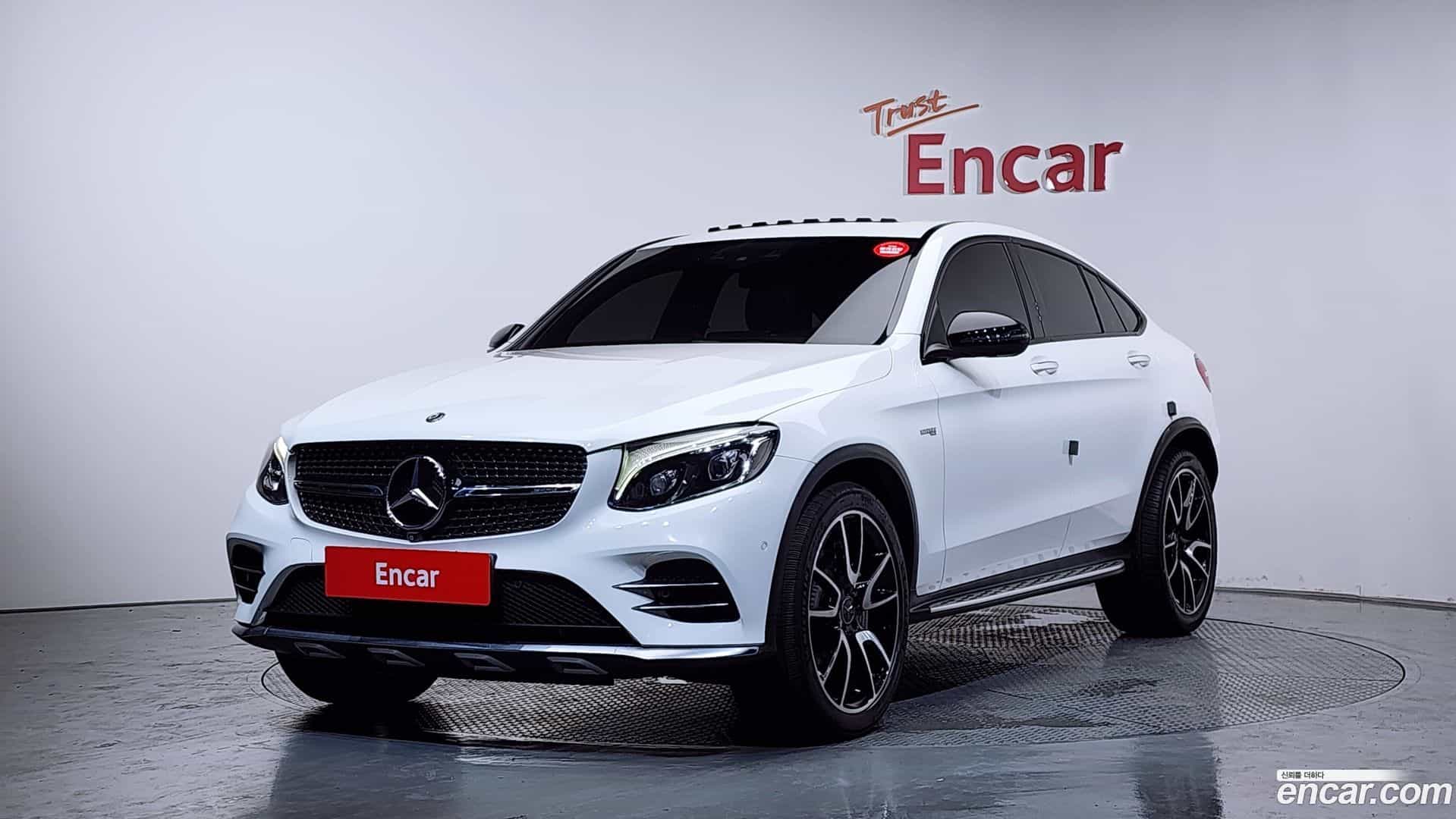 GLC-Class Mercedes-Benz 2018.9-OUTER-001