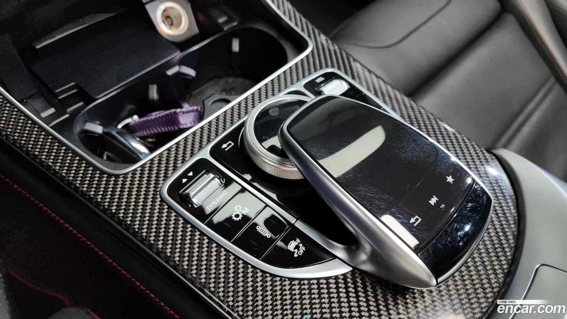 GLC-Class Mercedes-Benz 2018.9-OPTION-020