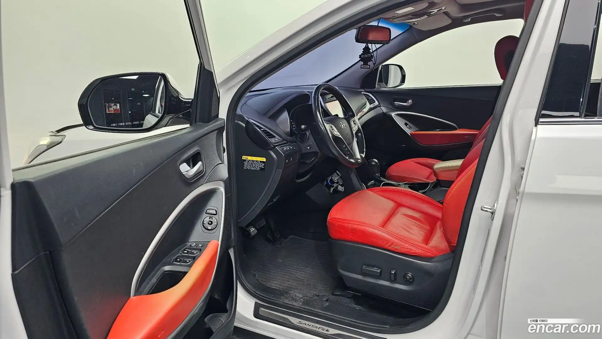 Santafe Hyundai 2014.2-INNER-010