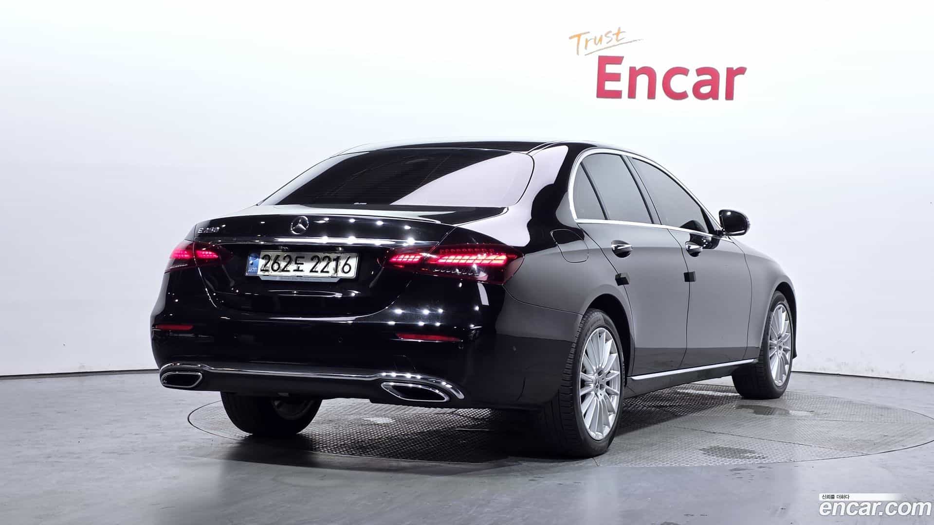 E-Class Mercedes-Benz 2020.11-OUTER-002