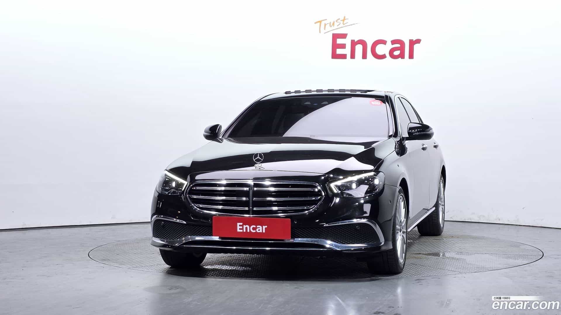 E-Class Mercedes-Benz 2020.11-OUTER-003