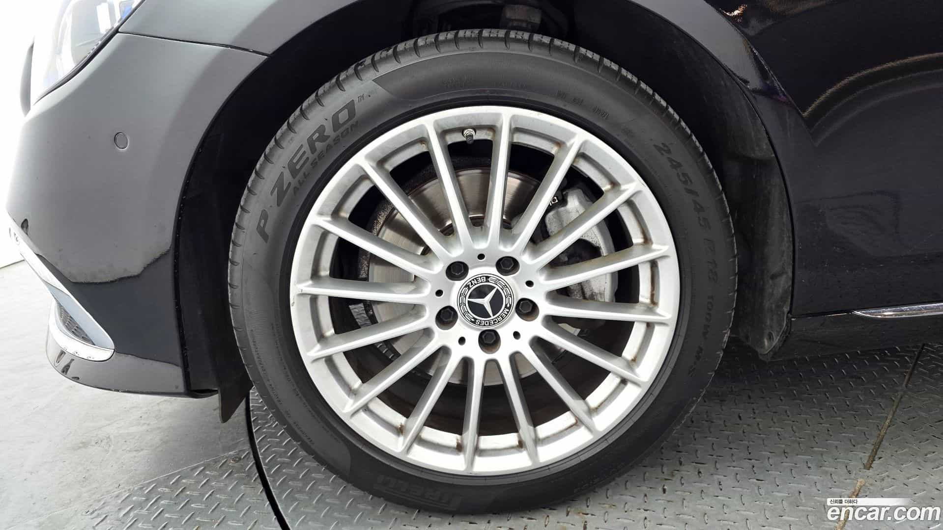 E-Class Mercedes-Benz 2020.11-OUTER-005