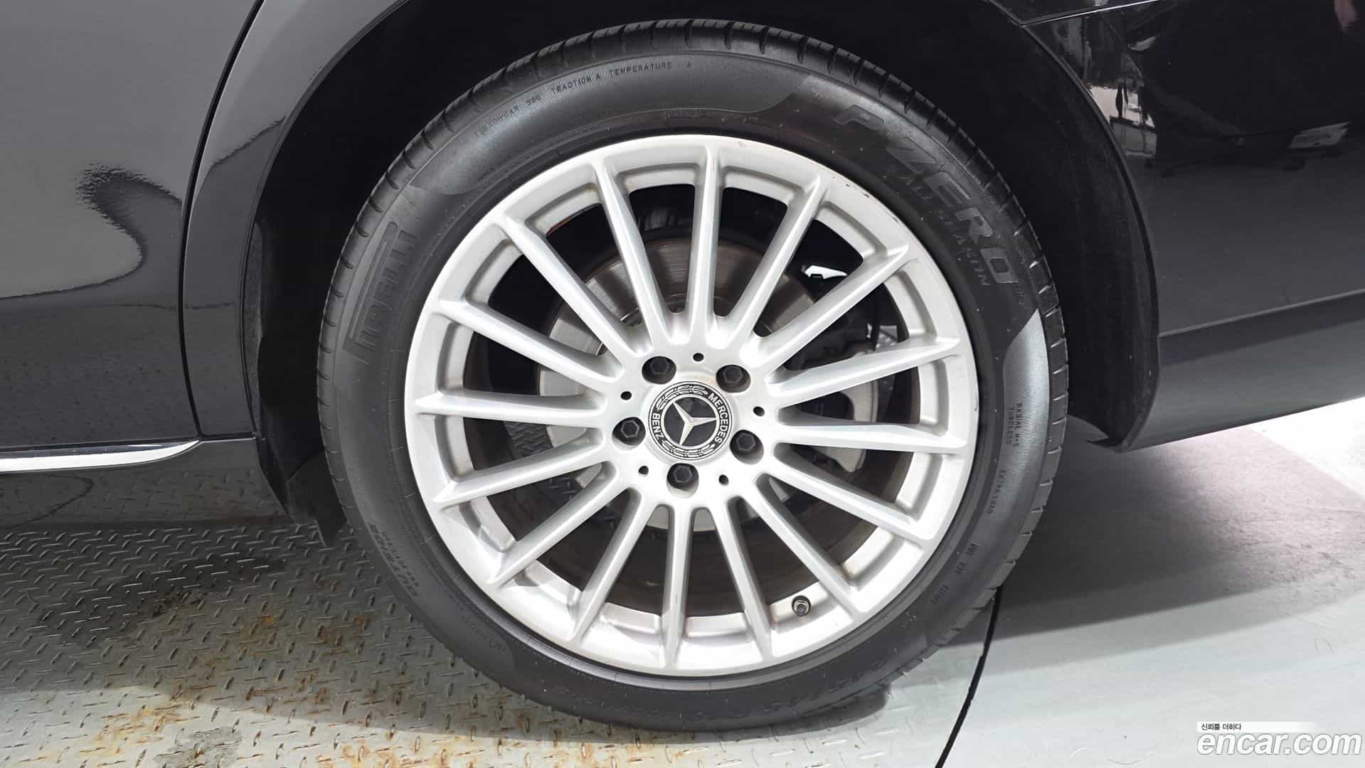 E-Class Mercedes-Benz 2020.11-OUTER-031