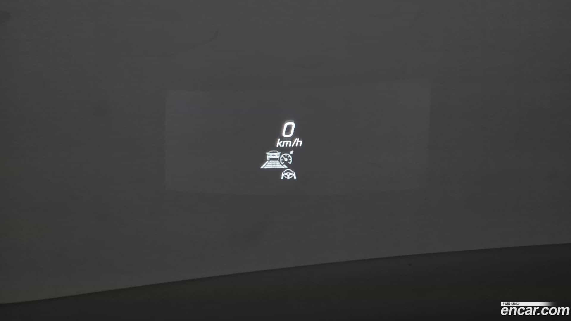 E-Class Mercedes-Benz 2020.11-OPTION-044