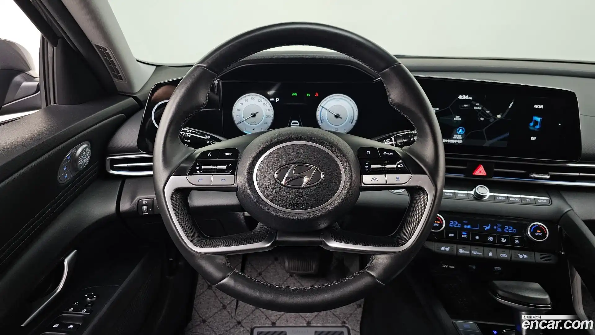 AVANTE Hyundai 2021.10-OPTION-017
