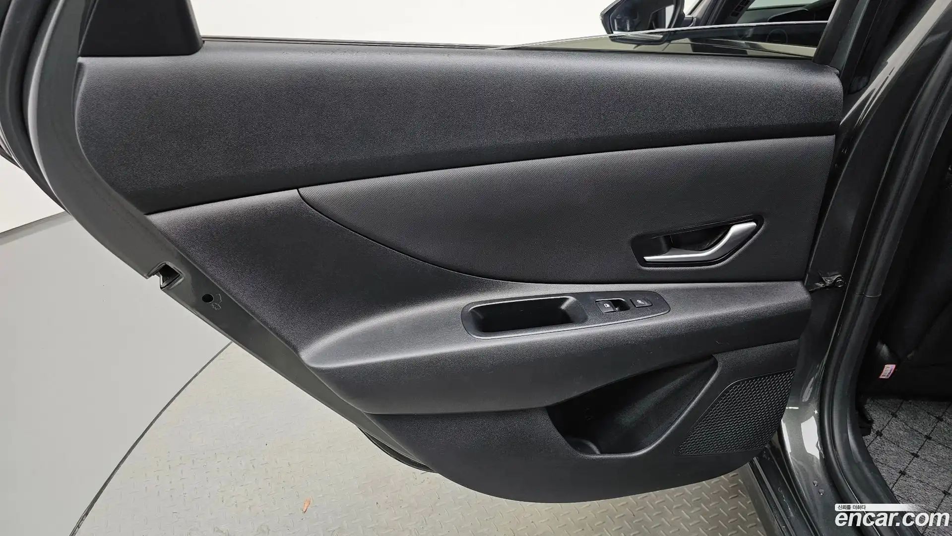 AVANTE Hyundai 2021.10-INNER-035