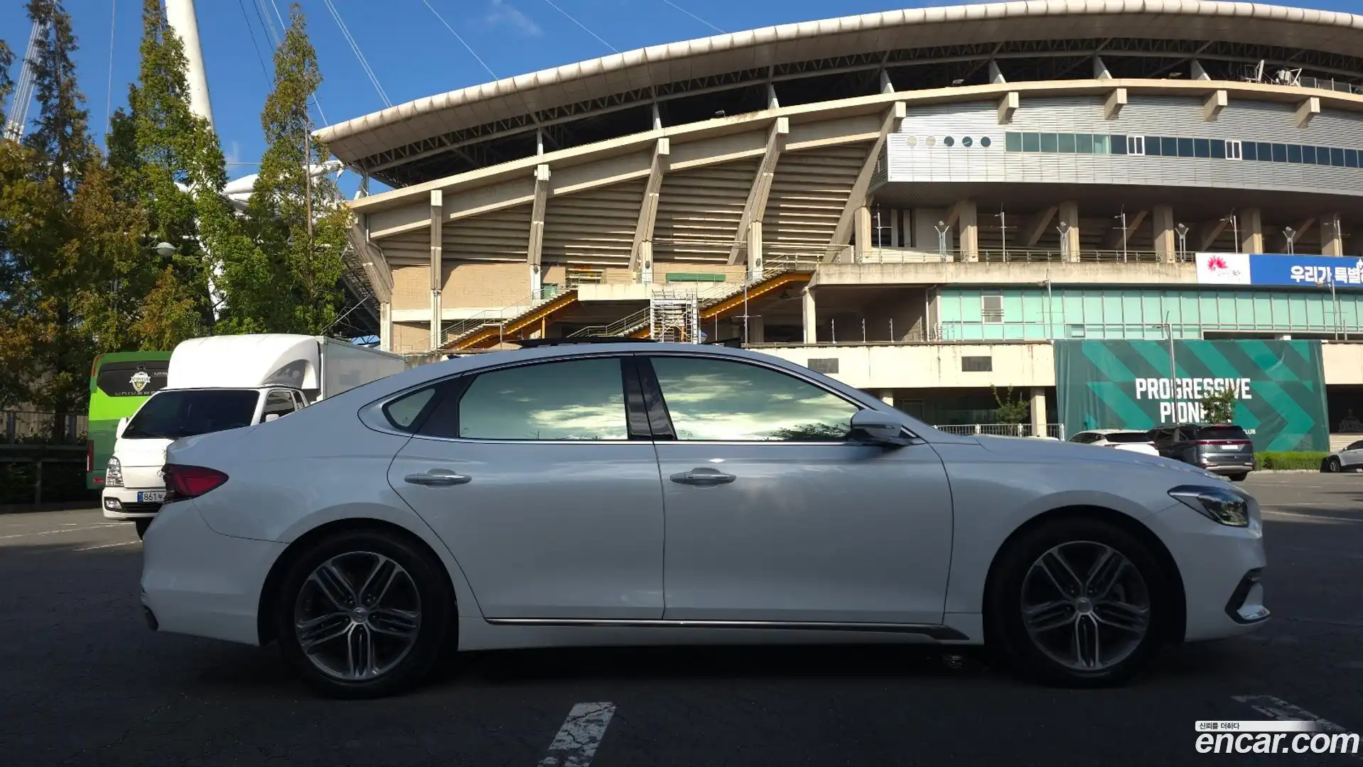 Grandeur Hyundai 2019.4-OPTION-024