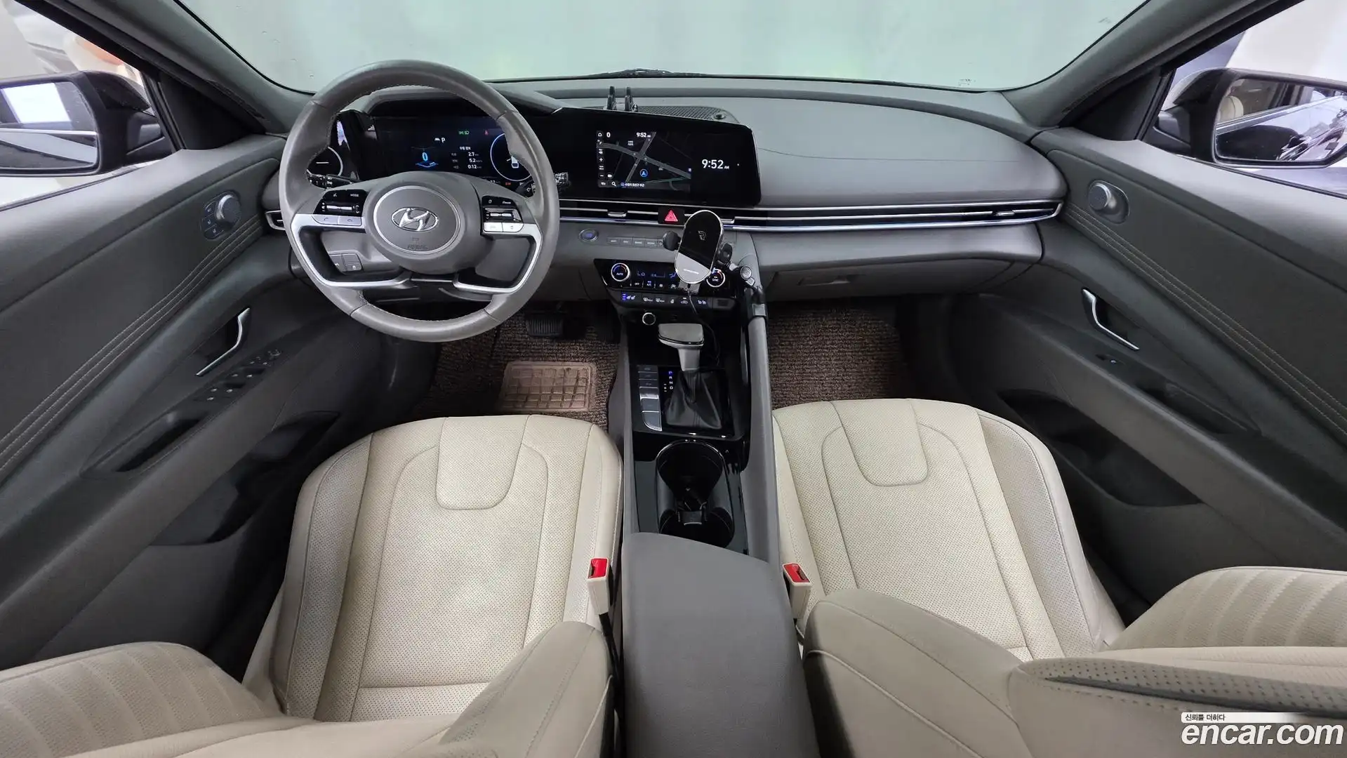 AVANTE Hyundai 2022.10-INNER-007