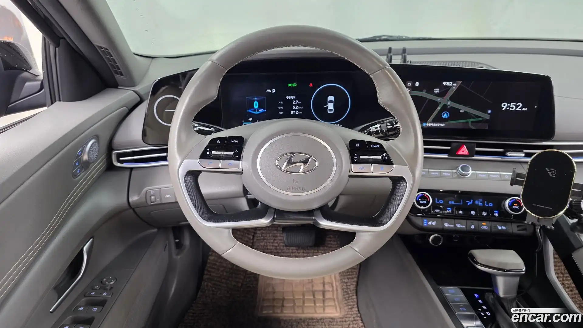 AVANTE Hyundai 2022.10-OPTION-017