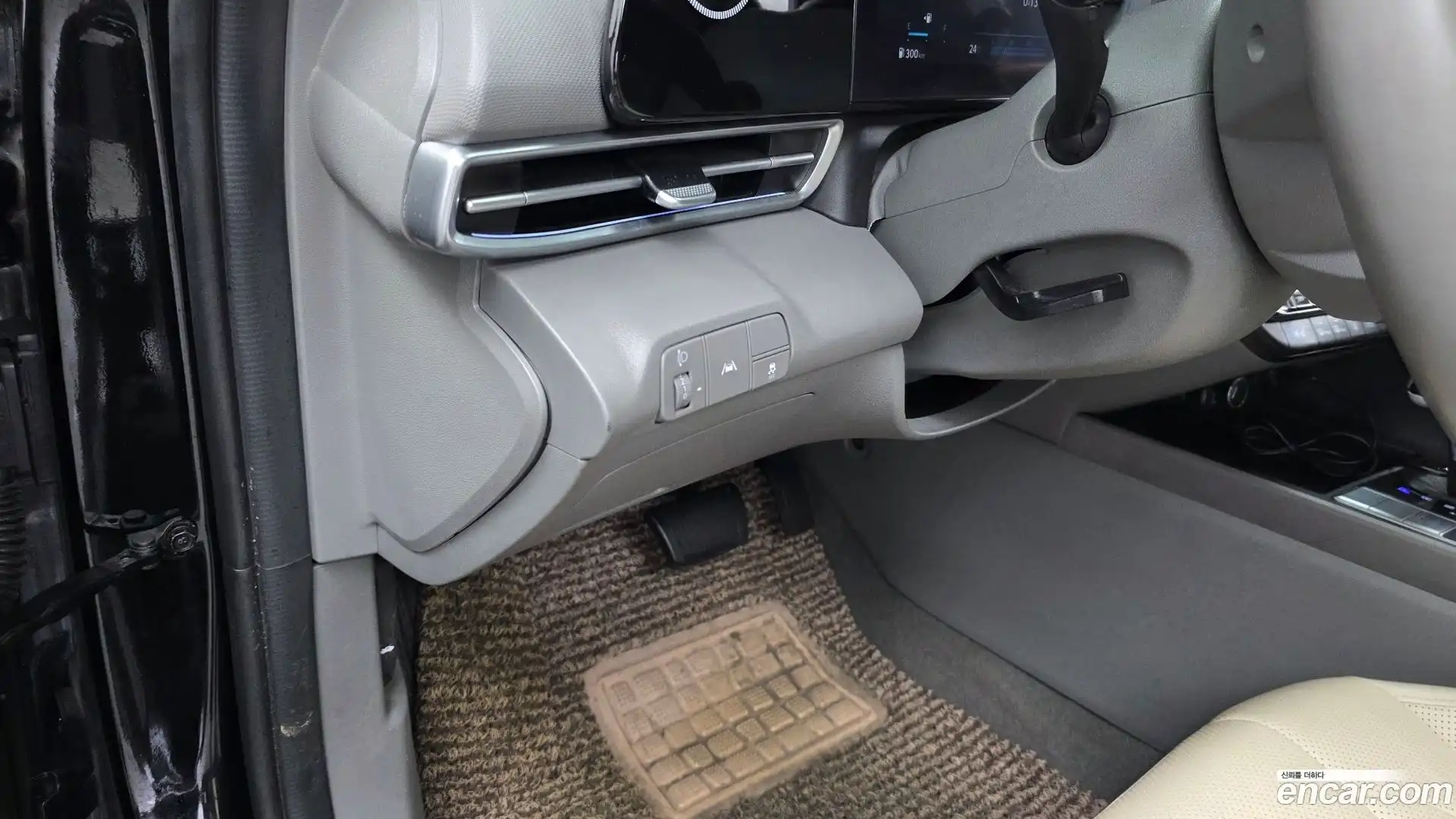 AVANTE Hyundai 2022.10-OPTION-021