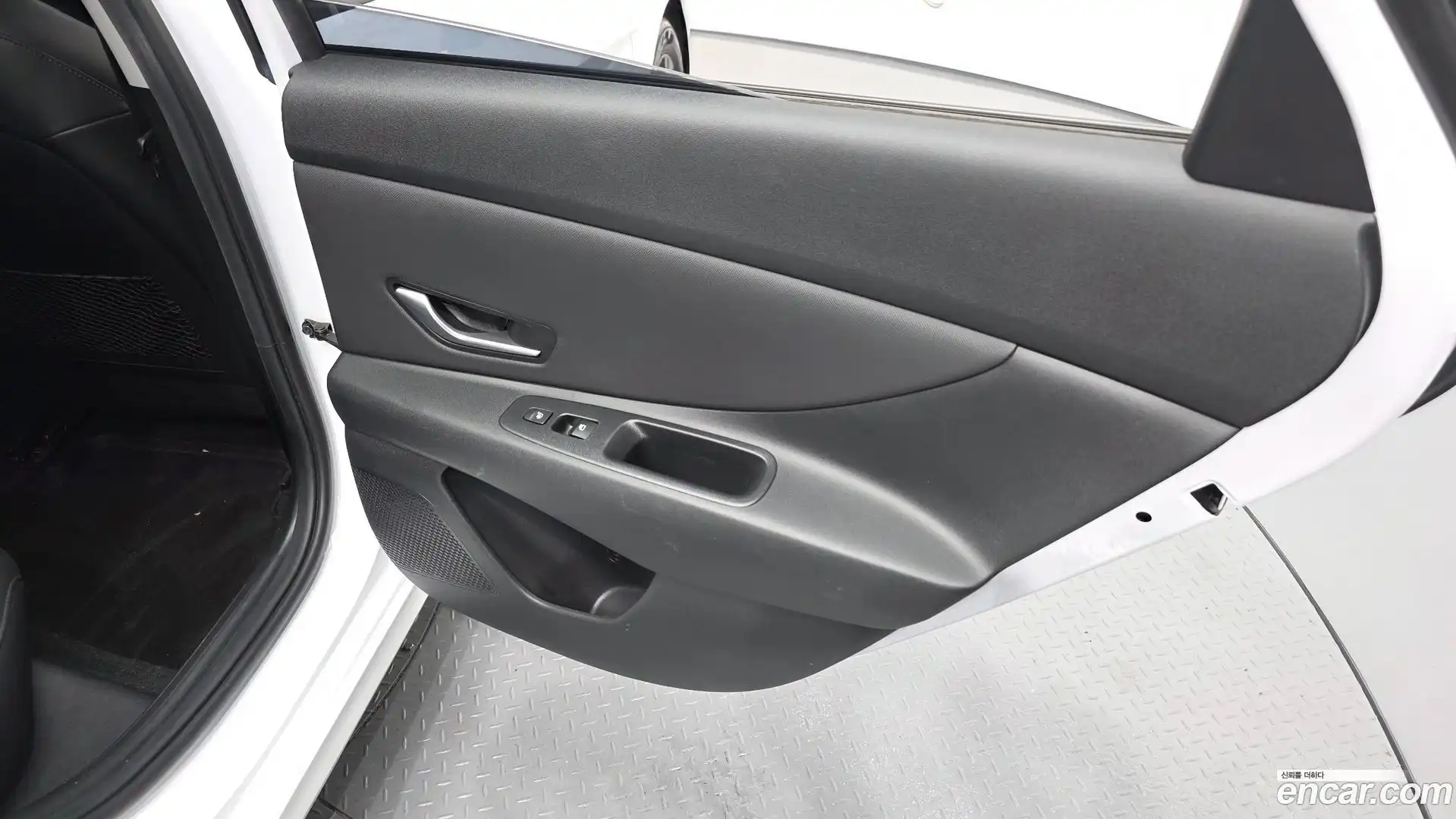 AVANTE Hyundai 2022.5-INNER-035