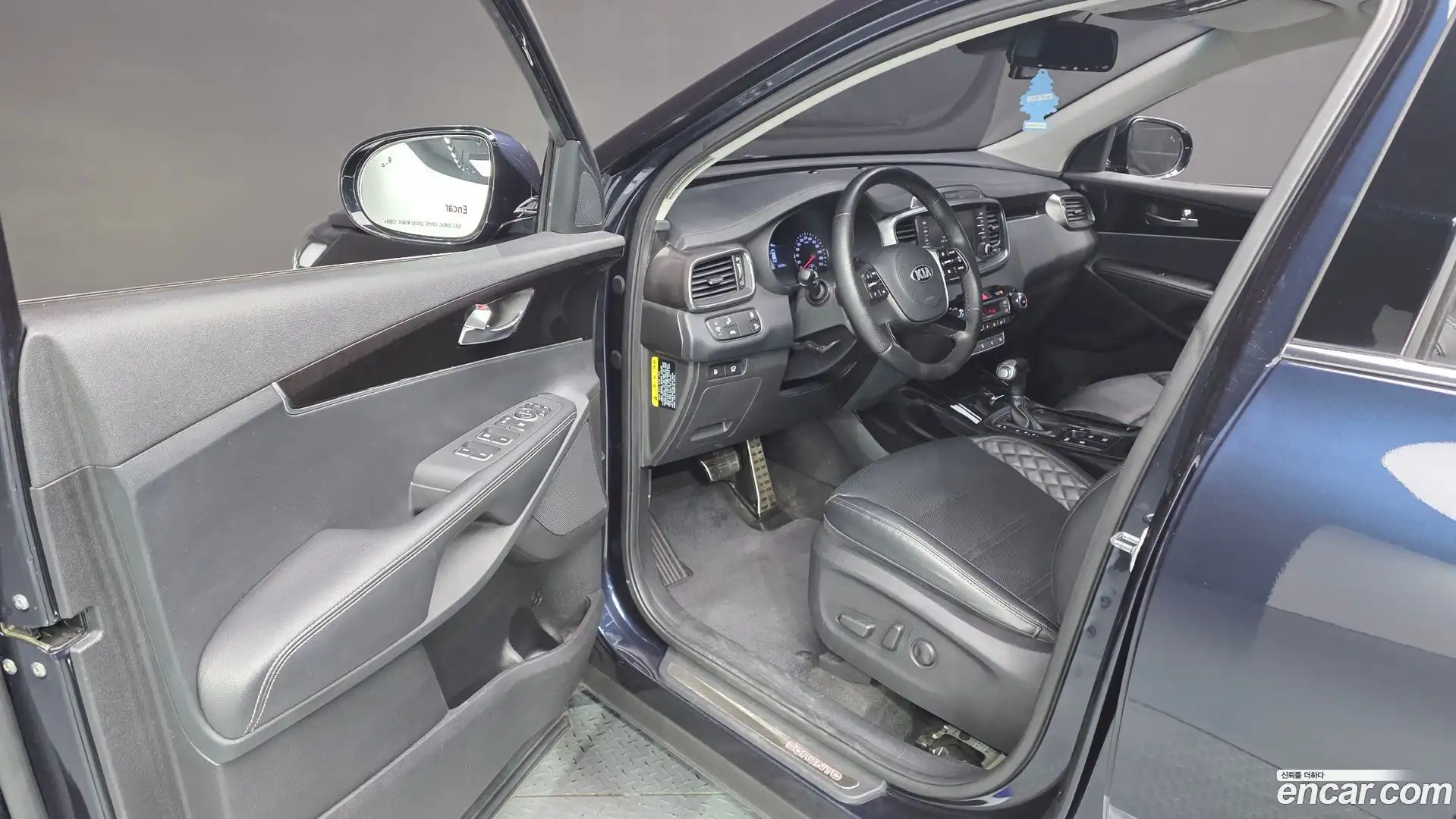 Sorento Kia 2019.8-INNER-010