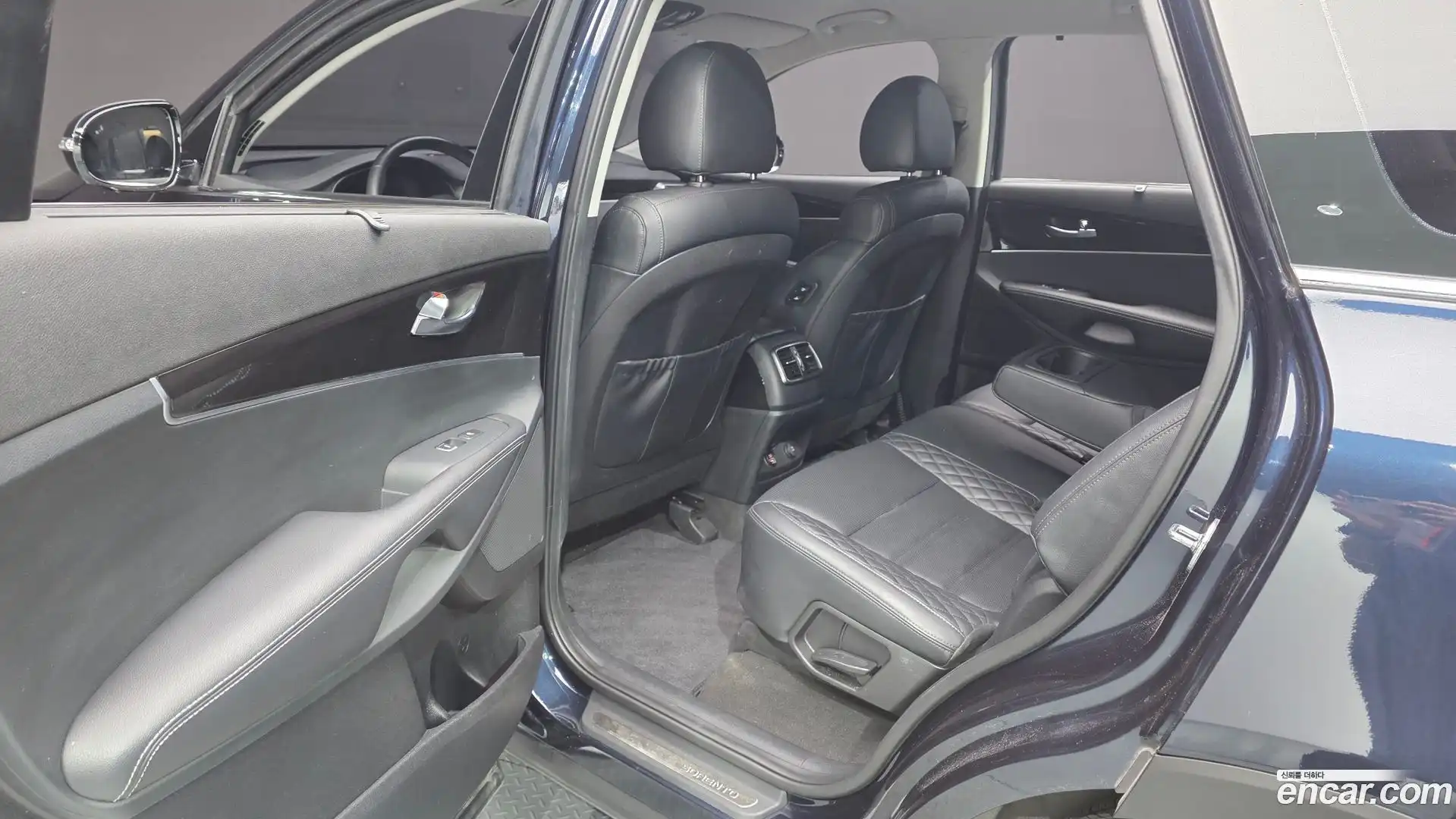 Sorento Kia 2019.8-OPTION-016