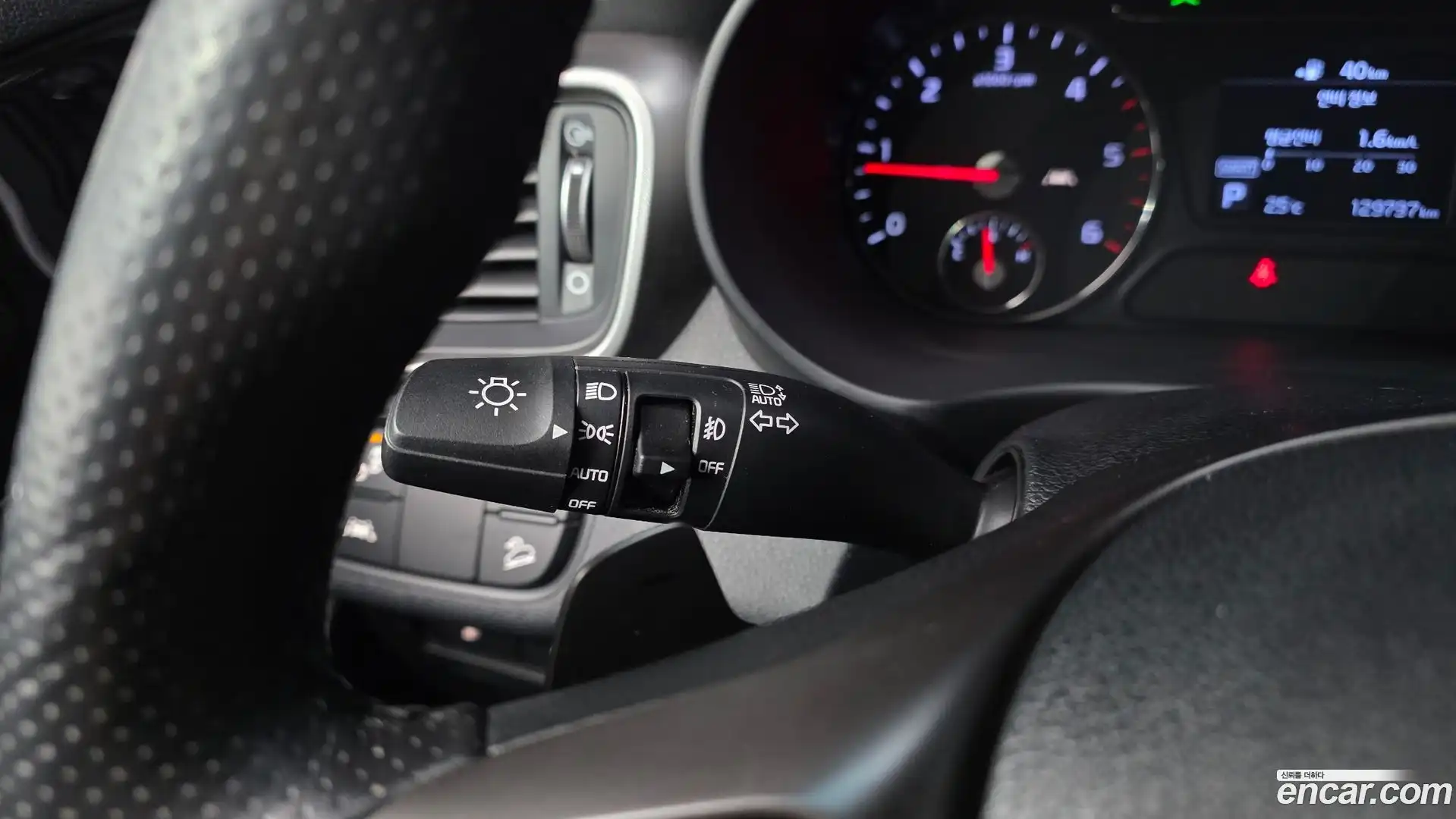 Sorento Kia 2019.8-OPTION-041