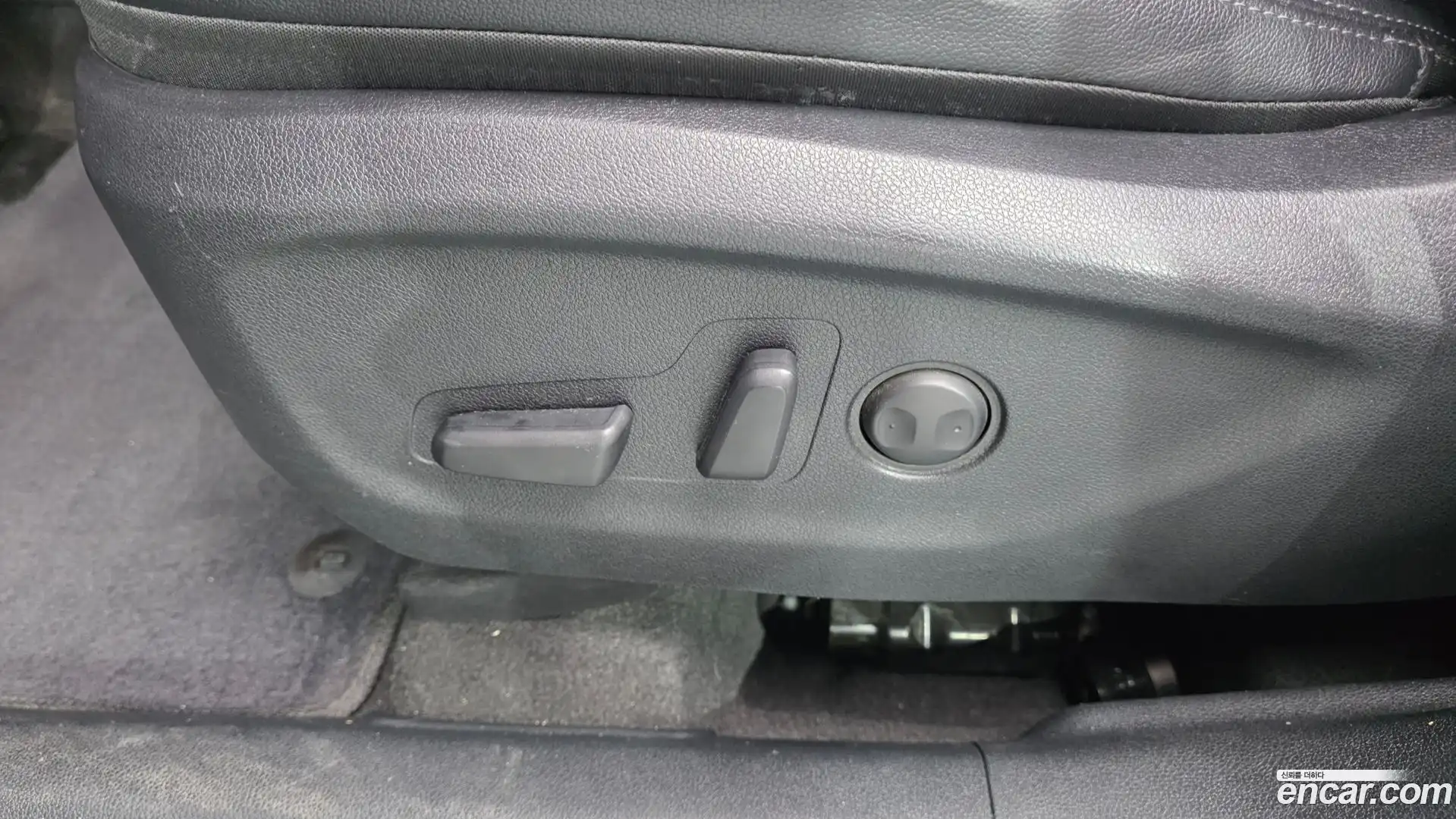 Sorento Kia 2019.8-OPTION-044