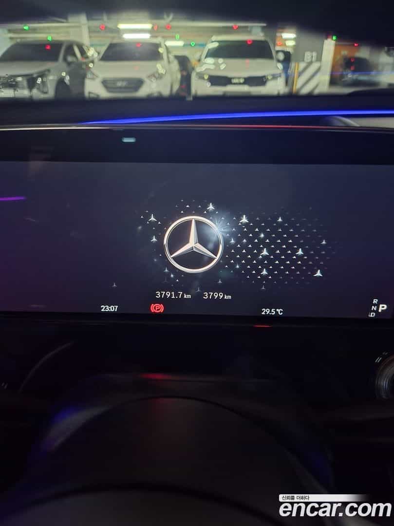 E-Class Mercedes-Benz 2026.2-OUTER-003