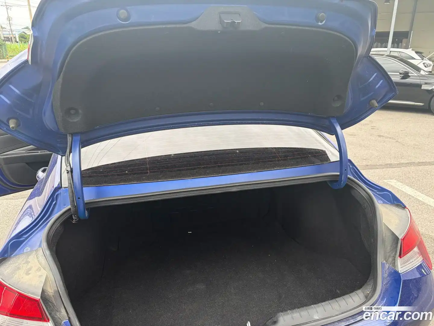 AVANTE Hyundai 2021.0-OPTION-020