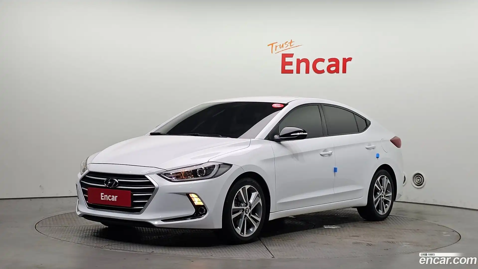 AVANTE Hyundai 2018.3-OUTER-001