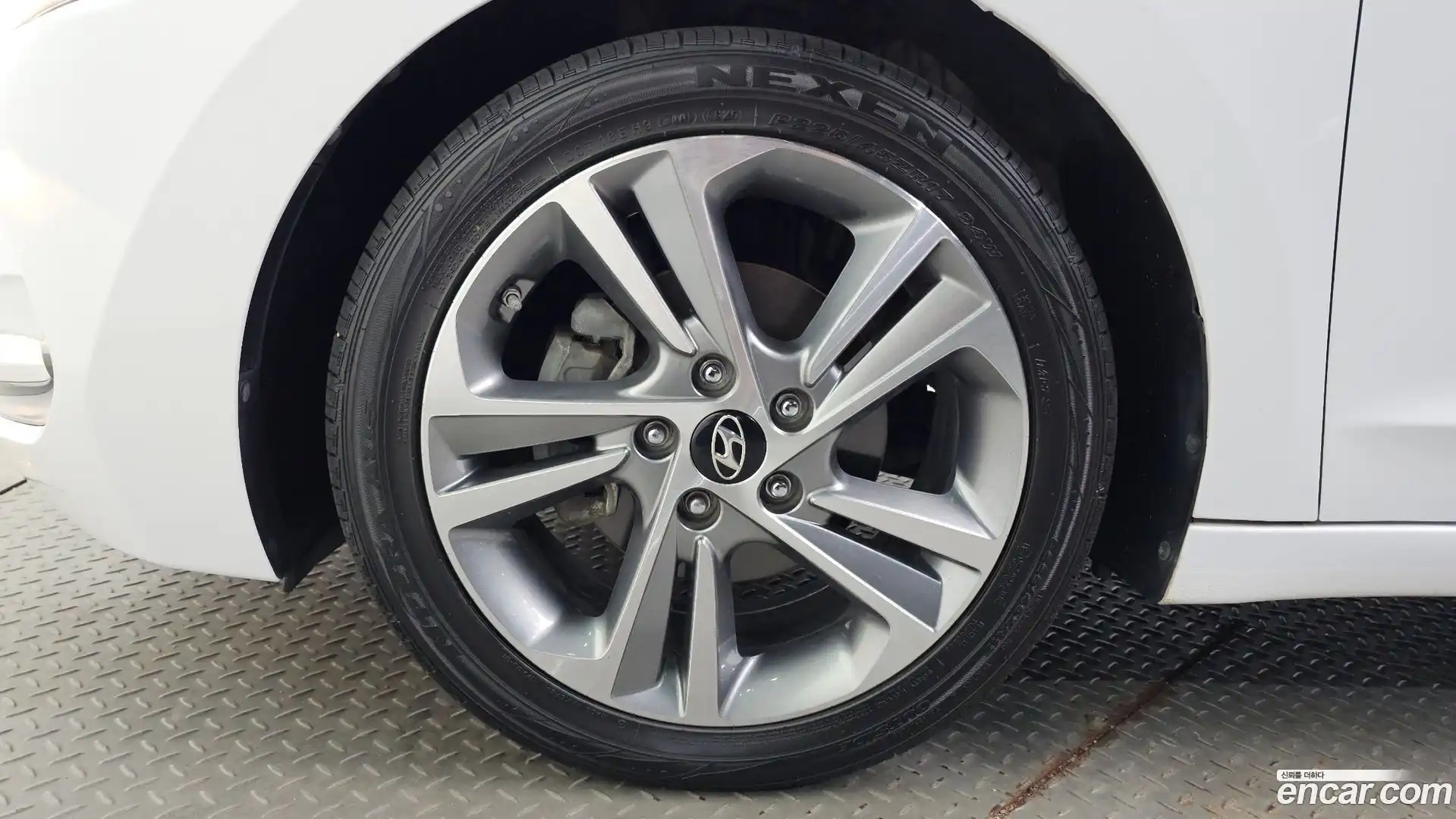 AVANTE Hyundai 2018.3-OUTER-005