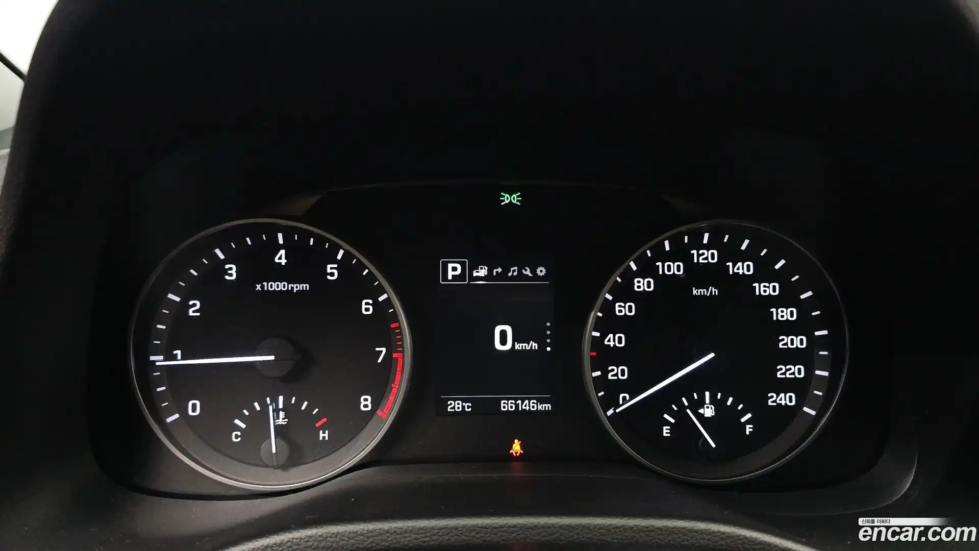 AVANTE Hyundai 2018.3-INNER-008