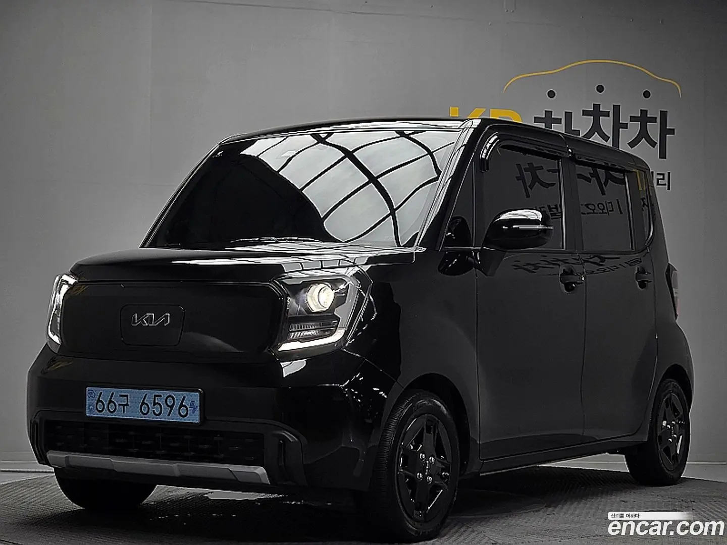 Main__Slider__Photo:RAY Kia 2024.4-0