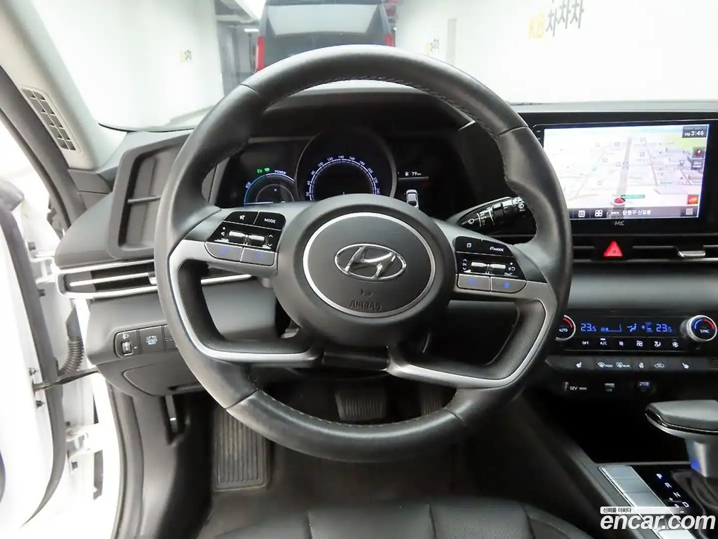 AVANTE Hyundai 2023.0-INNER-008
