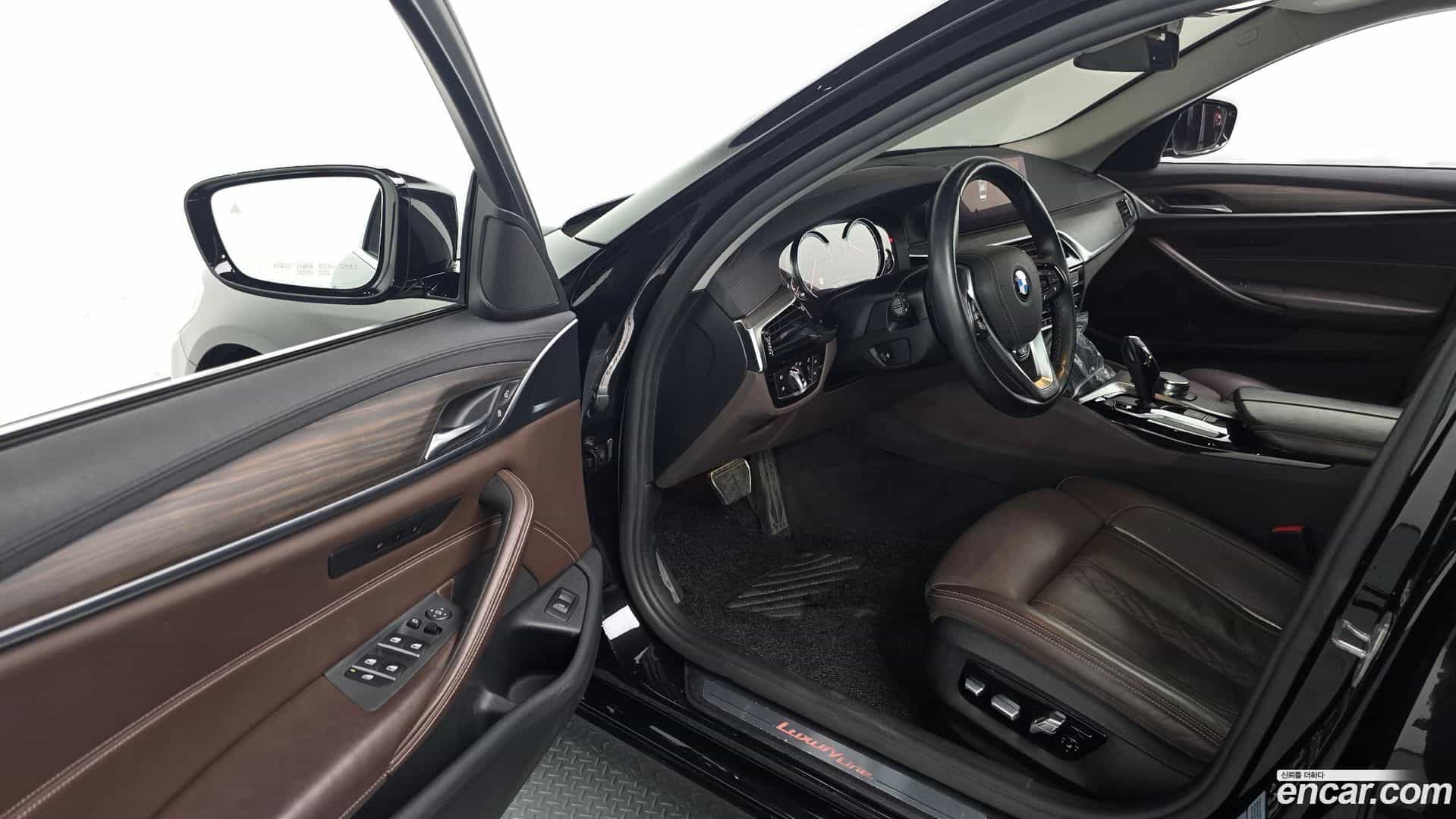 5-Series BMW 2018.8-INNER-010