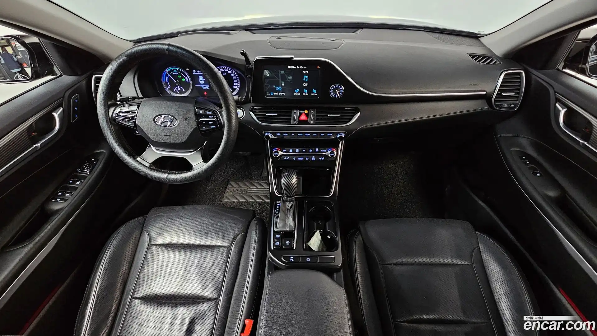Grandeur Hyundai 2019.2-INNER-007