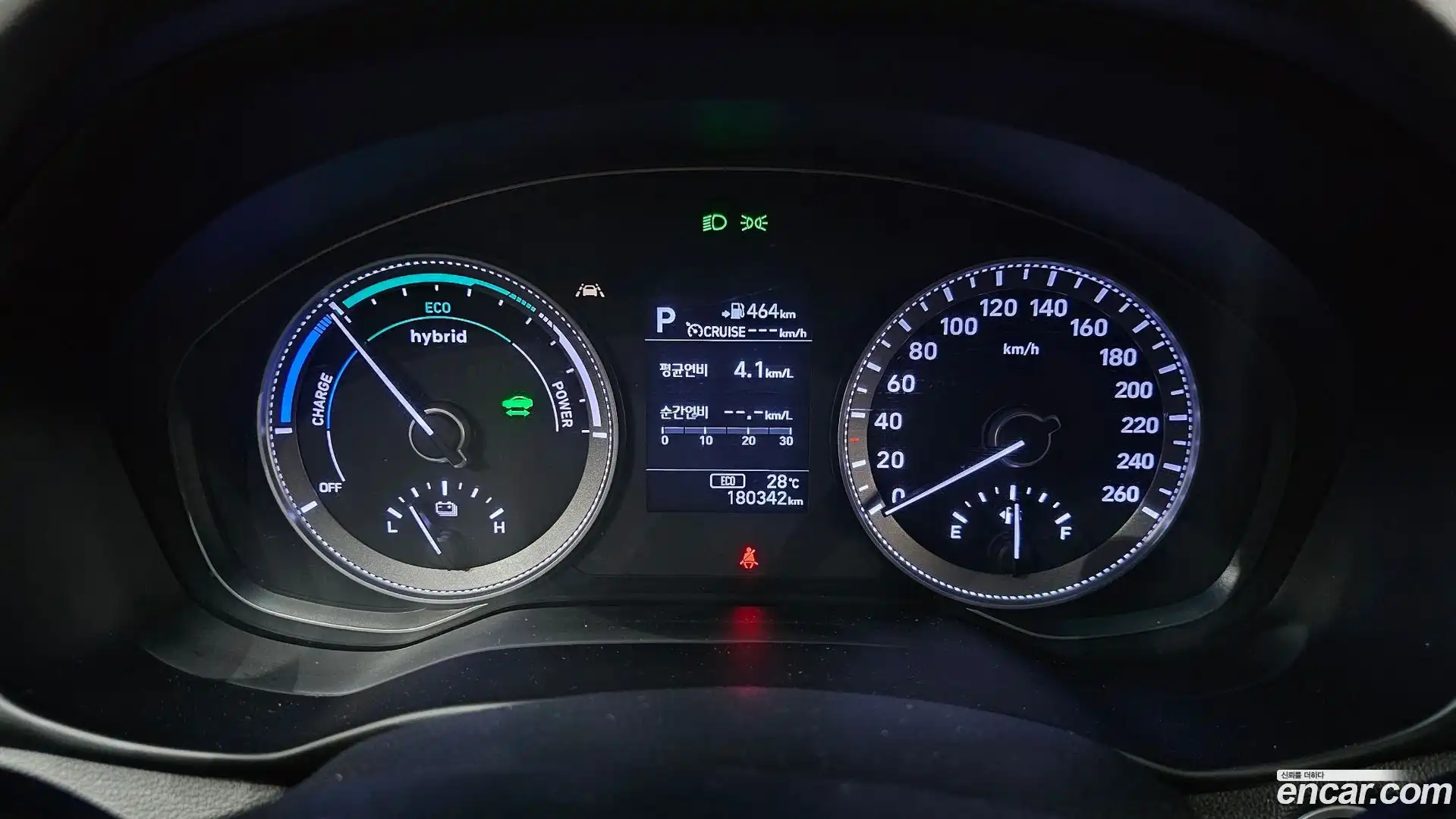 Grandeur Hyundai 2019.2-INNER-008