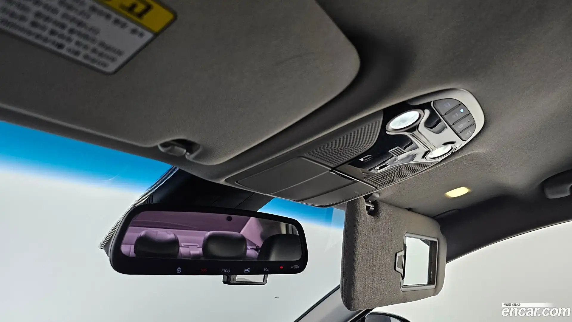 Grandeur Hyundai 2019.2-OPTION-023