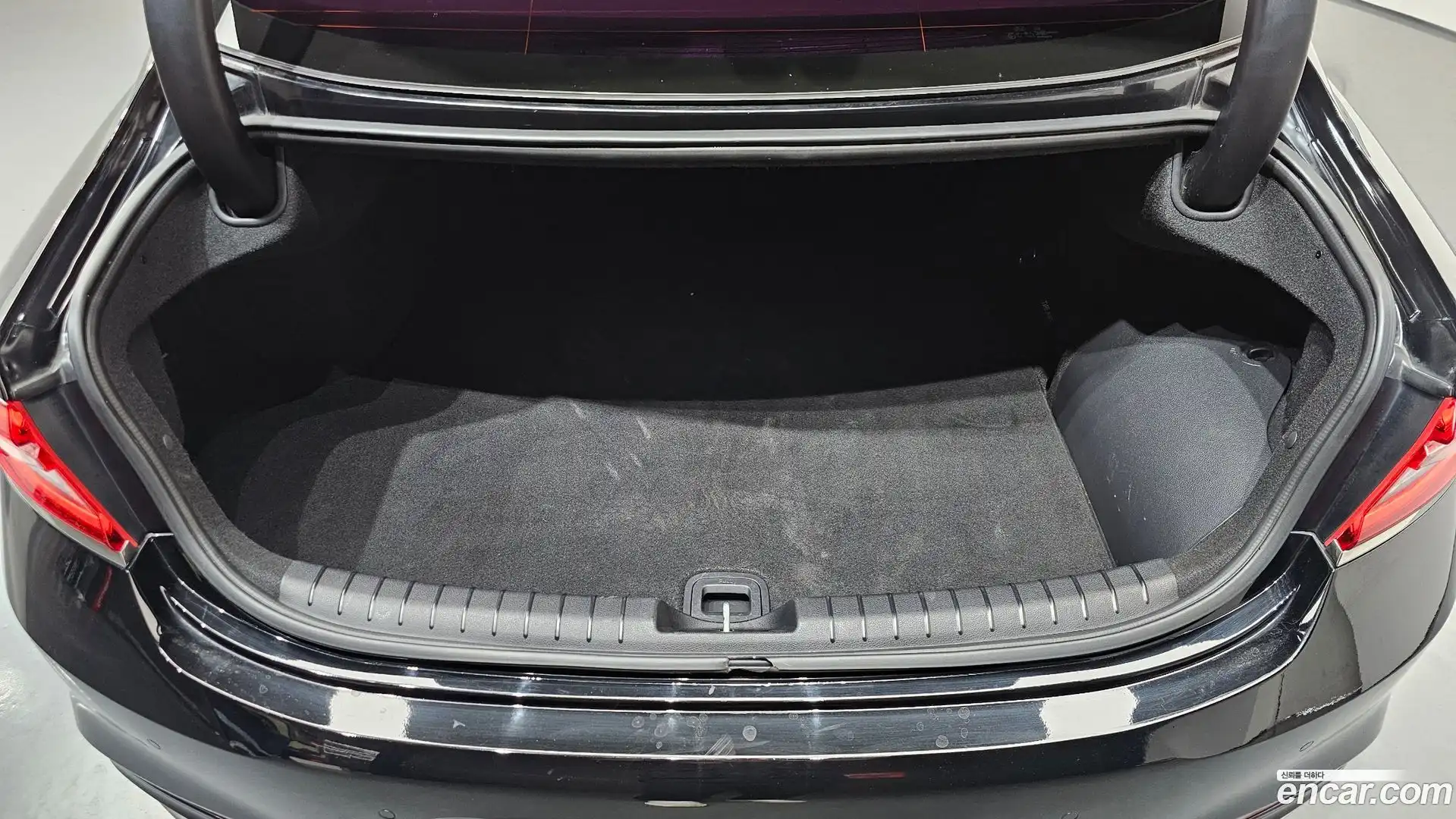 Grandeur Hyundai 2019.2-OPTION-024