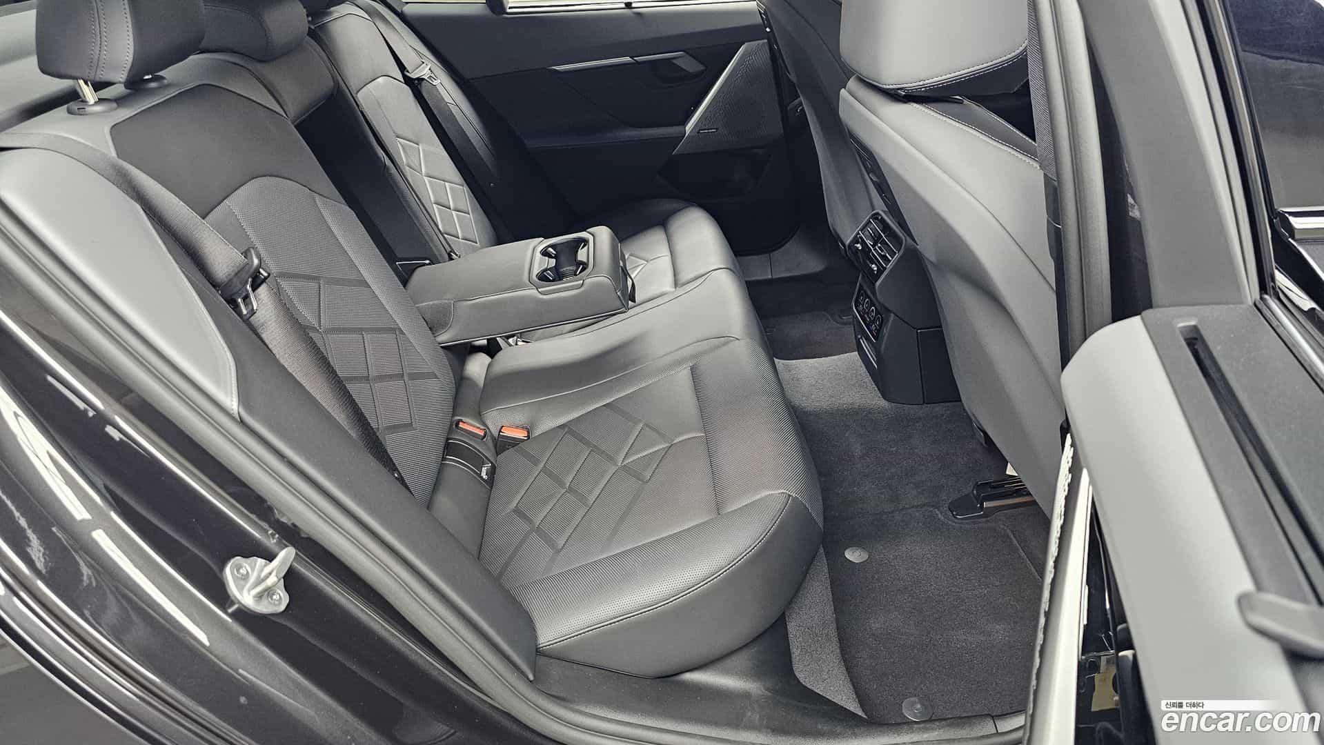 5-Series BMW 2025.9-OPTION-016