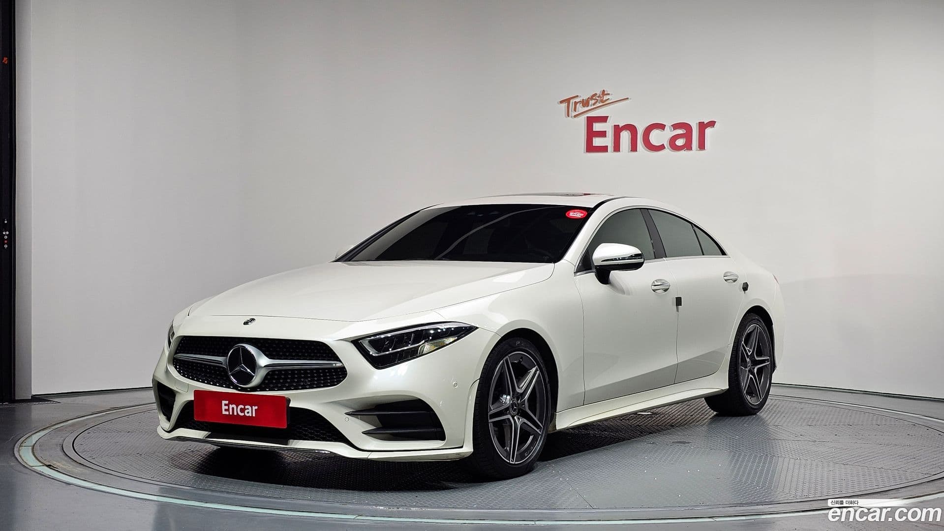 Main__Slider__Photo:CLS-Class Mercedes-Benz 2019.11-0